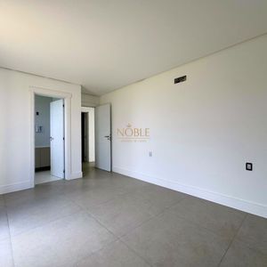 Casa de Condomínio com 280m², 4 dormitórios, 4 suítes, 2 vagas no Reserva das Águas em Torres para Comprar