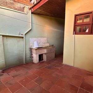 Casa, 3 dormitórios, 2 vagas no bairro Centro em Torres para Comprar