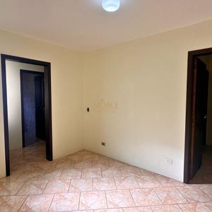 Casa com 420m², 5 dormitórios, 3 suítes, 1 vaga no bairro Centro em Torres para Comprar