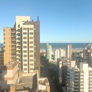 Apartamento com 78m², 2 dormitórios, 2 suítes, 1 vaga no Véritas em Torres para Comprar