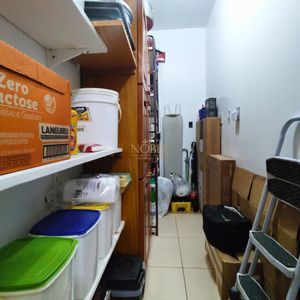 Casa, 6 dormitórios, 2 suítes, 3 vagas no bairro Getúlio Vargas em Torres para Comprar