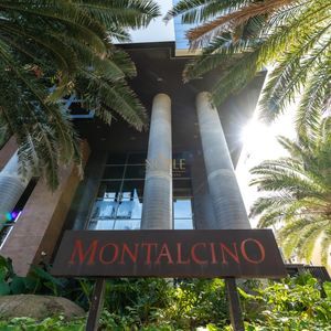 Apartamento com 144m², 3 dormitórios, 3 suítes, 2 vagas no Montalcino em Torres para Comprar