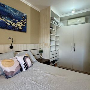 Pousada, 8 dormitórios, 3 suítes, 7 vagas no bairro Praia da Cal em Torres para Comprar