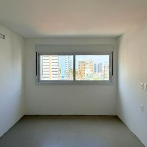 Apartamento com 98m², 2 dormitórios, 2 suítes, 2 vagas no Punta Del Sole em Torres para Comprar