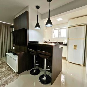 Apartamento com 77m², 2 dormitórios, 1 suíte, 1 vaga no Piazza em Torres para Comprar