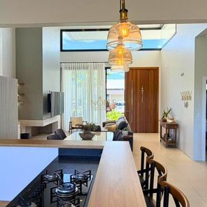 Casa de Condomínio com 196m², 3 dormitórios, 3 suítes, 2 vagas no Reserva das Águas em Torres para Comprar