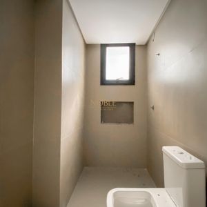 Apartamento com 77m², 2 dormitórios, 2 suítes, 1 vaga no Praça Quatro em Torres para Comprar