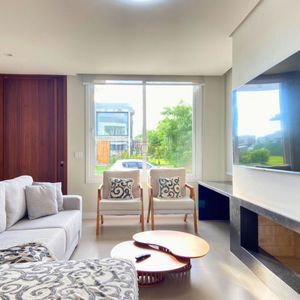 Casa de Condomínio, 4 dormitórios, 4 suítes, 2 vagas no Condomínio Ilhas Park em Torres para Comprar