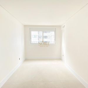 Apartamento com 130m², 3 dormitórios, 1 suíte, 2 vagas no Monterrey em Torres para Comprar