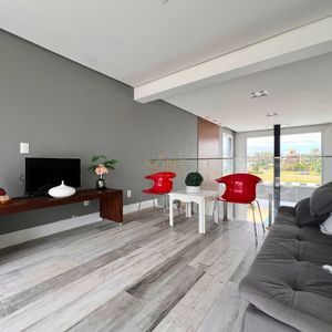 Casa de Condomínio com 348m², 4 dormitórios, 3 suítes, 2 vagas no Condomínio Ilhas Park em Torres para Comprar