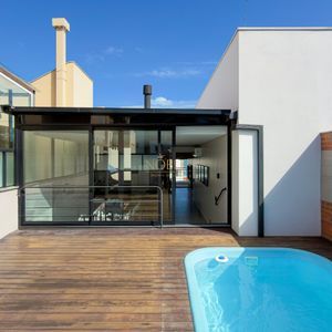 Cobertura com 220m², 3 dormitórios, 3 suítes, 2 vagas no Dona Iris em Torres para Comprar