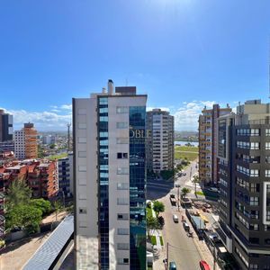 Apartamento com 114m², 3 dormitórios, 3 suítes, 2 vagas no Freedom em Torres para Comprar