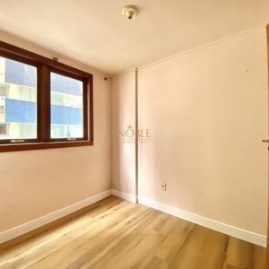 Apartamento com 143m², 3 dormitórios, 1 suíte, 1 vaga no Nouvelle Tour em Torres para Comprar