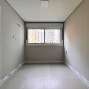 Apartamento com 107m², 2 dormitórios, 2 suítes, 1 vaga no Ibiza em Torres para Comprar