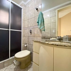 Apartamento com 146m², 4 dormitórios, 2 suítes, 2 vagas no Farol Da Praia em Torres para Comprar