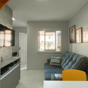 Sobrado com 54m², 2 dormitórios, 1 vaga no Residencial Bela Vista em Torres para Comprar