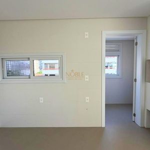 Apartamento com 118m², 3 dormitórios, 3 suítes, 1 vaga no Punta Del Sole em Torres para Comprar