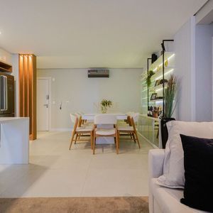 Apartamento com 84m², 2 dormitórios, 1 suíte, 2 vagas no Bellagio Residenziale em Torres para Comprar