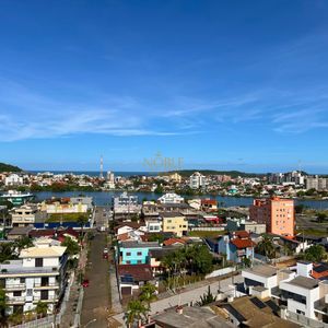 Cobertura com 149m², 3 dormitórios, 3 suítes, 2 vagas no Topazio em Torres para Comprar