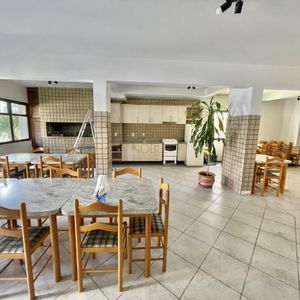 Apartamento com 98m², 3 dormitórios, 1 suíte, 1 vaga no Mar de Flores em Torres para Comprar