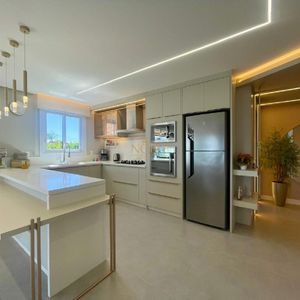Apartamento com 155m², 3 dormitórios, 1 suíte, 2 vagas no Morada do Parque em Torres para Comprar