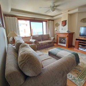 Apartamento com 142m², 3 dormitórios, 1 suíte, 2 vagas no Torre de La Cité em Torres para Comprar