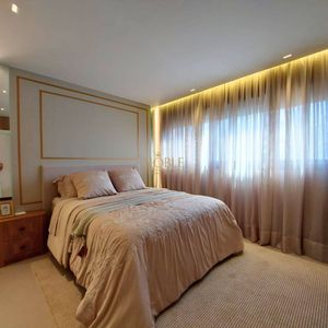 Apartamento com 165m², 3 dormitórios, 3 suítes, 3 vagas no Vanguard em Torres para Comprar