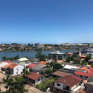 Apartamento com 89m², 3 dormitórios, 1 suíte, 1 vaga no 610 em Torres para Comprar