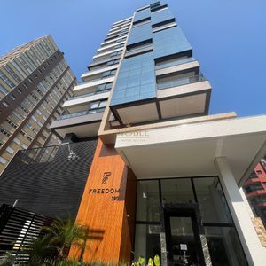 Apartamento com 114m², 3 dormitórios, 3 suítes, 2 vagas no Freedom em Torres para Comprar