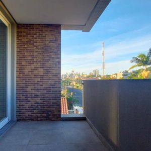 Cobertura com 173m², 3 dormitórios, 3 suítes, 2 vagas no Açucena em Torres para Comprar