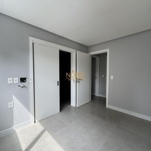 Apartamento com 90m², 2 dormitórios, 2 suítes, 1 vaga no Maui Residencial em Torres para Comprar