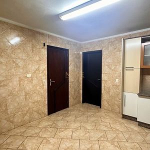 Casa com 420m², 5 dormitórios, 3 suítes, 1 vaga no bairro Centro em Torres para Comprar