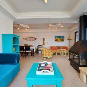 Apartamento com 131m², 3 dormitórios, 1 suíte, 2 vagas no Torre do Sol em Torres para Comprar