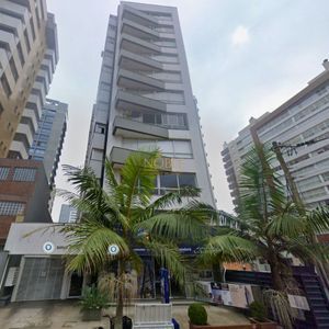 Cobertura com 200m², 3 dormitórios, 3 suítes, 2 vagas no Zurich em Torres para Comprar