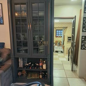 Sobrado com 330m², 3 dormitórios, 1 suíte, 5 vagas no bairro Centenário em Torres para Comprar