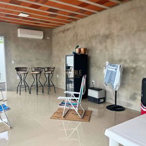 Casa com 180m², 3 dormitórios, 1 suíte, 4 vagas no bairro Novo Passo em Passo de Torres para Comprar