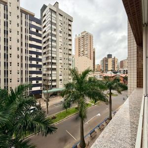 Apartamento com 72m², 2 dormitórios, 1 suíte, 1 vaga no Mônaco em Torres para Comprar