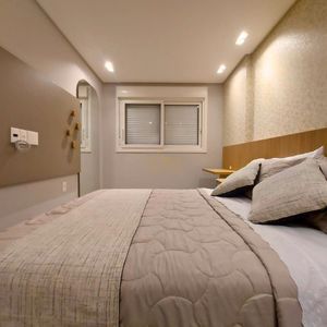 Apartamento com 108m², 3 dormitórios, 1 suíte, 2 vagas no Maui Residencial em Torres para Comprar