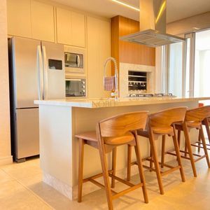 Casa com 230m², 3 dormitórios, 3 suítes, 4 vagas no Reserva das Águas em Torres para Comprar