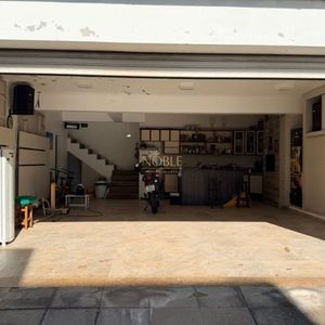 Casa com 400m², 5 dormitórios, 1 suíte, 4 vagas no bairro Stan em Torres para Comprar