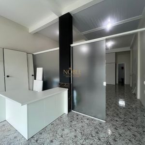 Loja, 1 dormitório no bairro Engenho Velho em Torres para Comprar