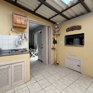 Sobrado com 105m², 3 dormitórios, 1 vaga no Solemar em Torres para Comprar