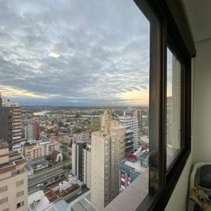 Apartamento com 103m², 3 dormitórios, 3 suítes, 2 vagas no Absoluto em Torres para Comprar