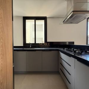 Apartamento com 98m², 2 dormitórios, 2 suítes, 2 vagas no Praça Quatro em Torres para Comprar