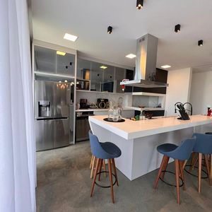 Casa de Condomínio com 335m², 3 dormitórios, 3 suítes, 2 vagas no Reserva das Águas em Torres para Comprar