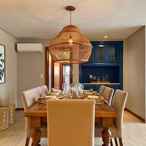 Apartamento com 180m², 3 dormitórios, 1 suíte, 2 vagas no Debret em Torres para Comprar