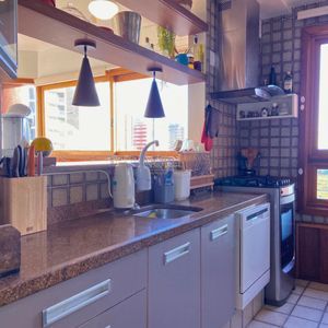 Apartamento com 102m², 2 dormitórios, 1 suíte, 1 vaga no La Tour em Torres para Comprar