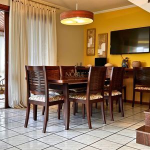 Apartamento com 277m², 4 dormitórios, 2 suítes, 2 vagas no Torre de La Cité em Torres para Comprar