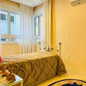 Apartamento com 84m², 2 dormitórios, 1 suíte, 2 vagas no Dom Raphael em Torres para Comprar