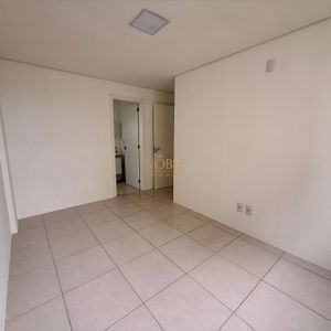 Apartamento com 59m², 2 dormitórios, 1 suíte, 1 vaga no Residencial Jardim Europa em Torres para Comprar